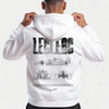 Gros plan sur le design blueprint du sweat blanc Charles Leclerc avec vues techniques de la monoplace Ferrari