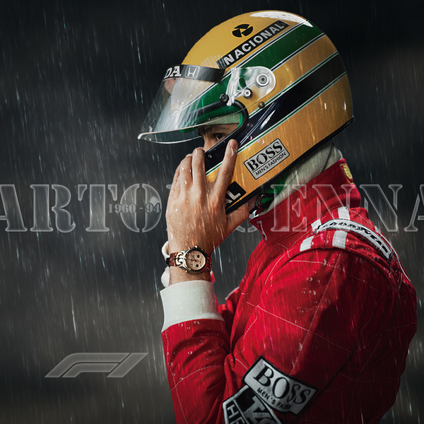 Portrait Ayrton Senna casque vert et jaune, combinaison rouge, sous la pluie, toile murale hommage légendaire F1