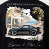 Gros plan print dos t-shirt noir Grand Touring Club avec 911 Turbo noire devant café de la Riviera